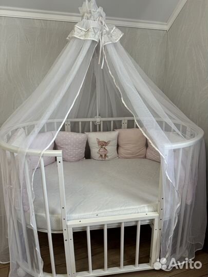 Детская кроватка