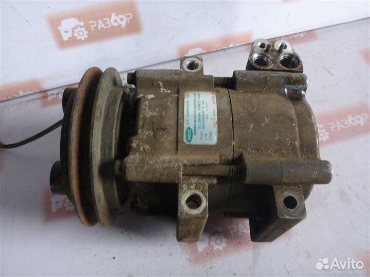 Компрессор кондиционера Hyundai Galloper