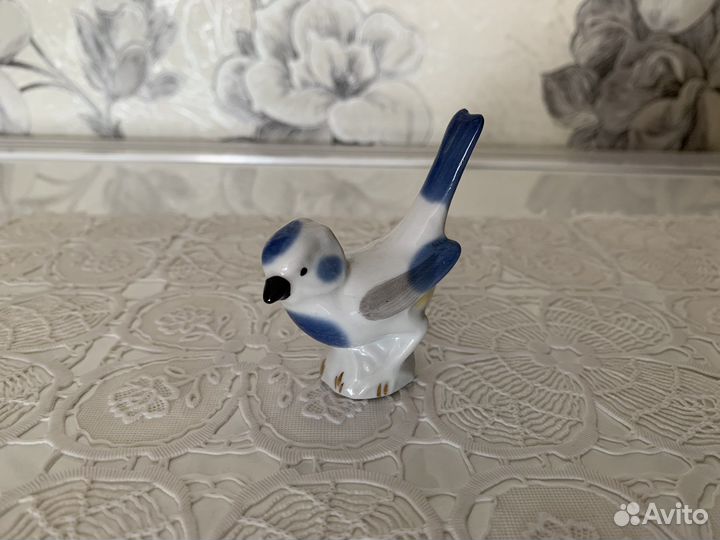 Фарфоровая птичка Вербилки