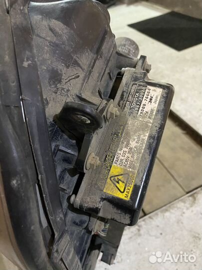 Фара Lexus gs300 Toyota aristo