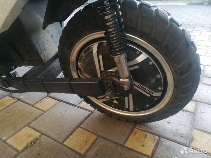 Скутер электрический