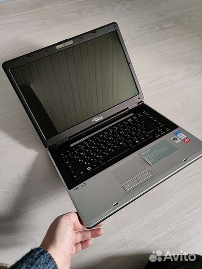 Ноутбук Fujitsu-Siemens Amilo Pi2530