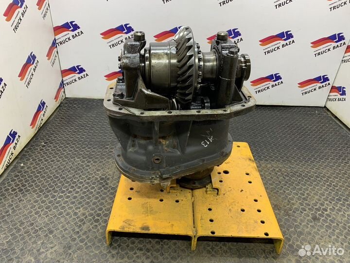 Редуктор среднего моста HD7