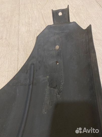 Подкрылок передний правый Mercedes Benz S500 W221