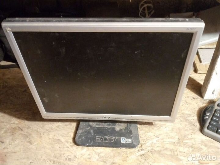 Монитор с клавиатурой