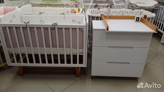 Набор для детской комнаты кроватка+комод+матрас