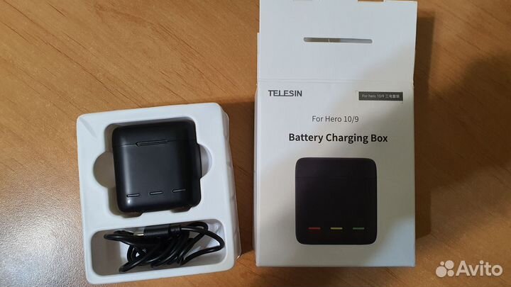 Зарядное устройство и аккумуляторы для Go Pro 10