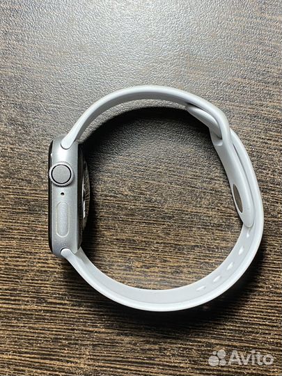 Часы apple watch 4 40 mm