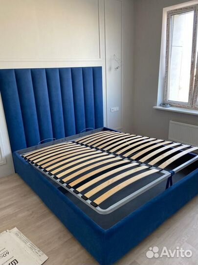 Мягкие стеновые панели и кровать