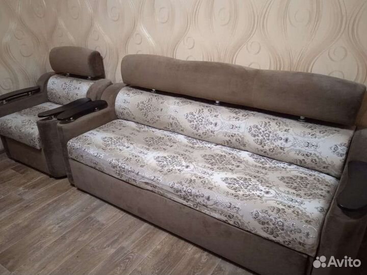Диван