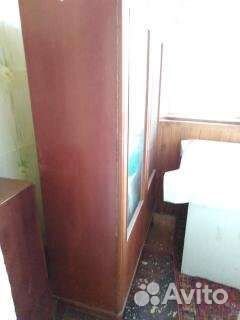 Шкаф-сервант старинный