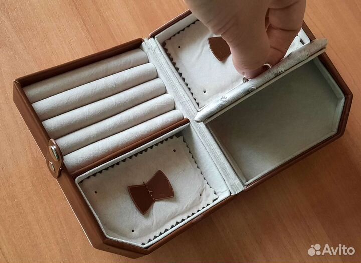 Шкатулка для украшений