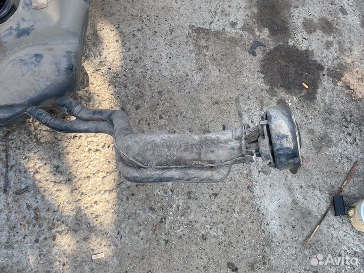 Renault logan 1 Бензобак