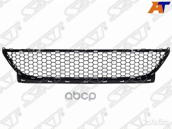Решетка в бампер renault logan 10-14 ST-DC01-00