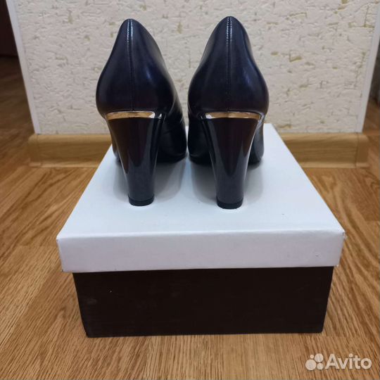 Туфли женские