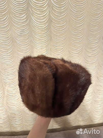 Мужская шапка обманка