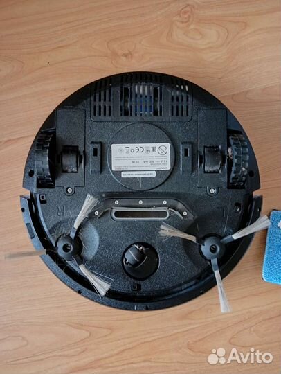 Робот пылесос scarlett