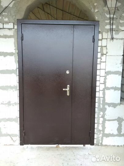 Тамбурные двери / перегородки