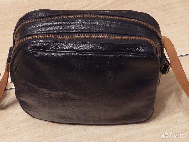 Фото сумка СССР, батарея и зарядка Nikon