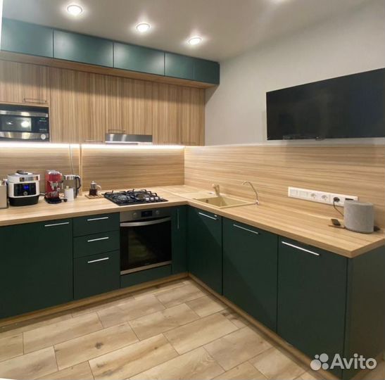 Угловая кухня на заказ. Фабрика