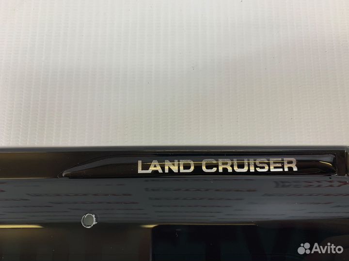 Дефлекторы на окна Toyota Land Cruiser 200