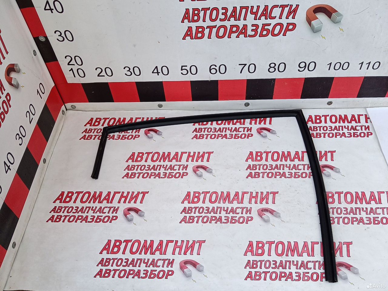 Уплотнитель стекла двери задней правой Киа Рио 4