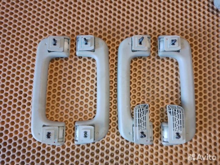 Ручка потолка задняя левая Audi A8 D4 long 4.2