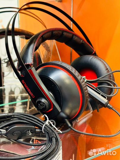 Гарнитура игровая фирмы asus