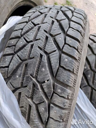 Tigar SUV Ice 225/55 R18
