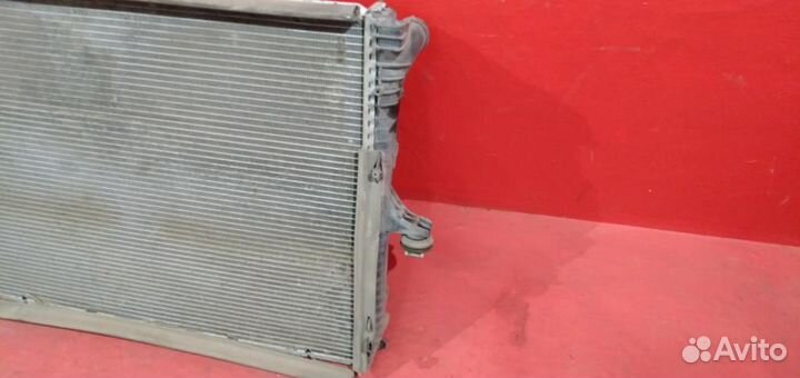 Радиатор охлаждения Туарег VW Touareg 2002-2010