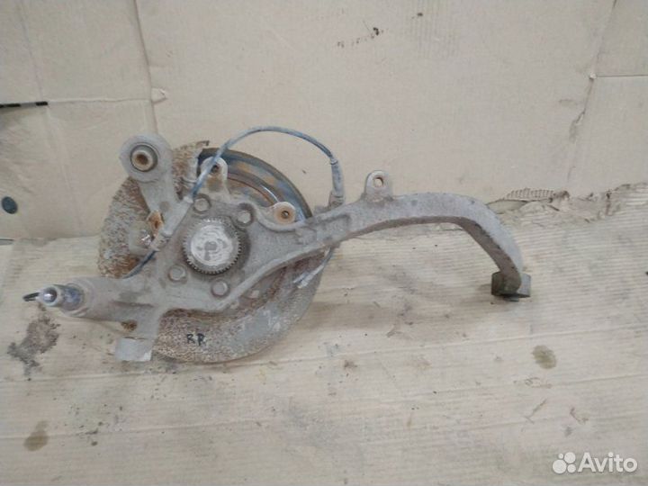 Кулак поворотный задний правый Hyundai Sonata EN