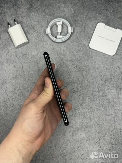 iPhone 11 Pro, 64 ГБ