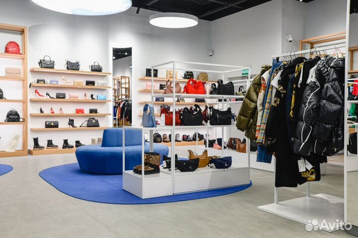 Продавец-консультант Grande Boutique Space