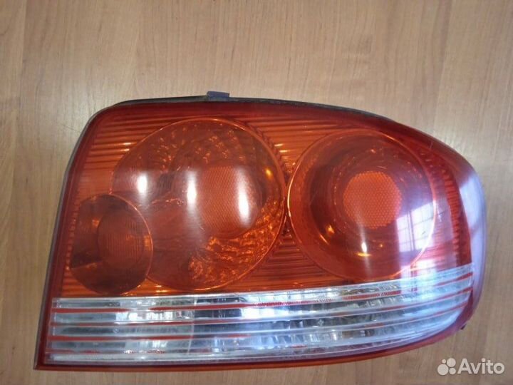 Фонарь задний правый Hyundai Sonata седан G4GC
