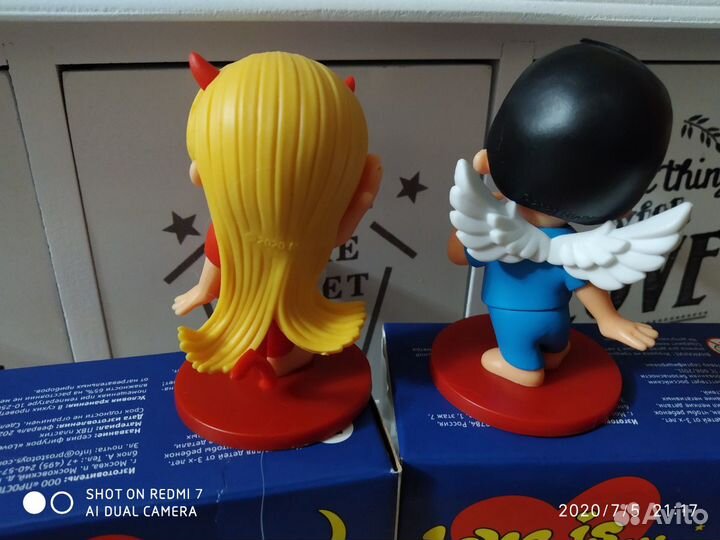 Набор коллекционных фигурок love is