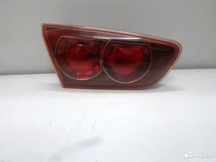 Фонарь задний левый внутренний Митсубиси Лансер 10