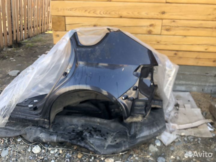 Крыло заднее,левое на subaru impreza anesis