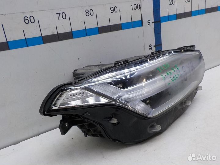Фара правая Volvo XC90