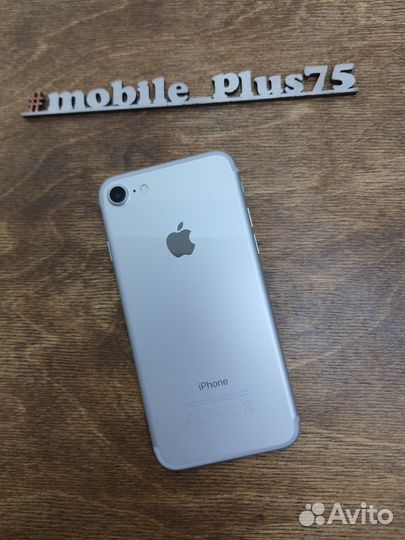 iPhone 7, 32 ГБ