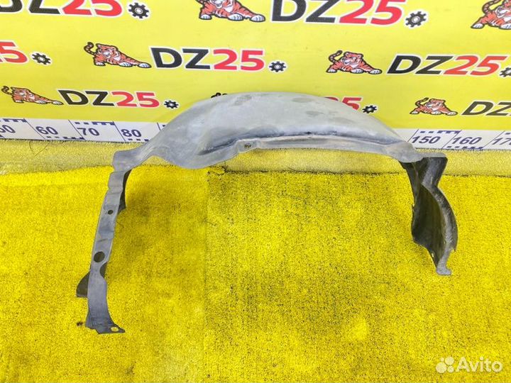 Подкрылок передний правый Suzuki Jimny 145469