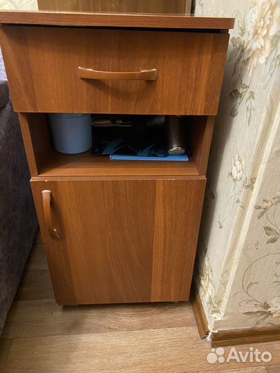 Тумба прикроватная