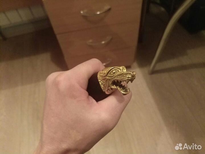 Нож