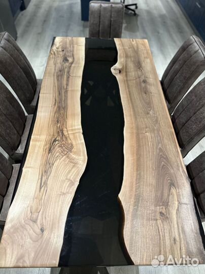 Стол из слэба в гостинную Комендант