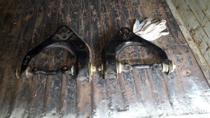 Mitsubishi delica кирпич - рычаги, пыльник гранаты