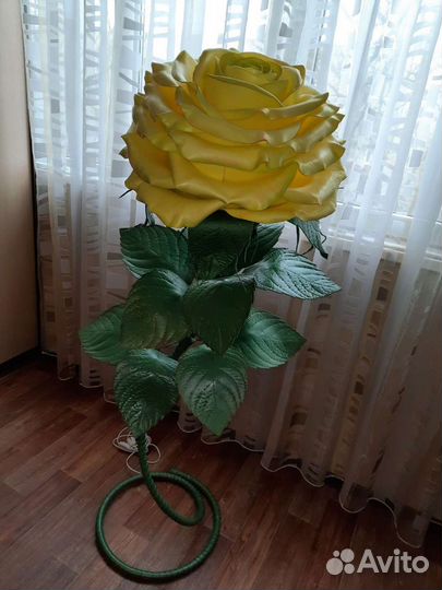 Светильник- торшер