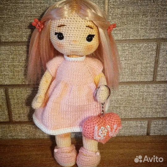 Кукла ручной работы вязаная 14 февраля Валентинка