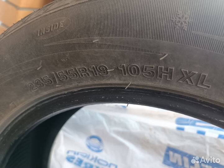 Roadmarch Snowrover 868 235/55 R19