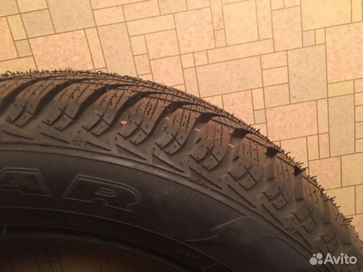 Goodyear UltraGrip 7+ 185/65 R14
