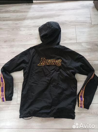 Ветровка lakers