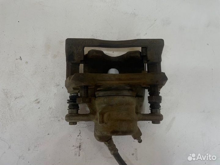 Суппорт тормозной передний левый Лада Largus R90